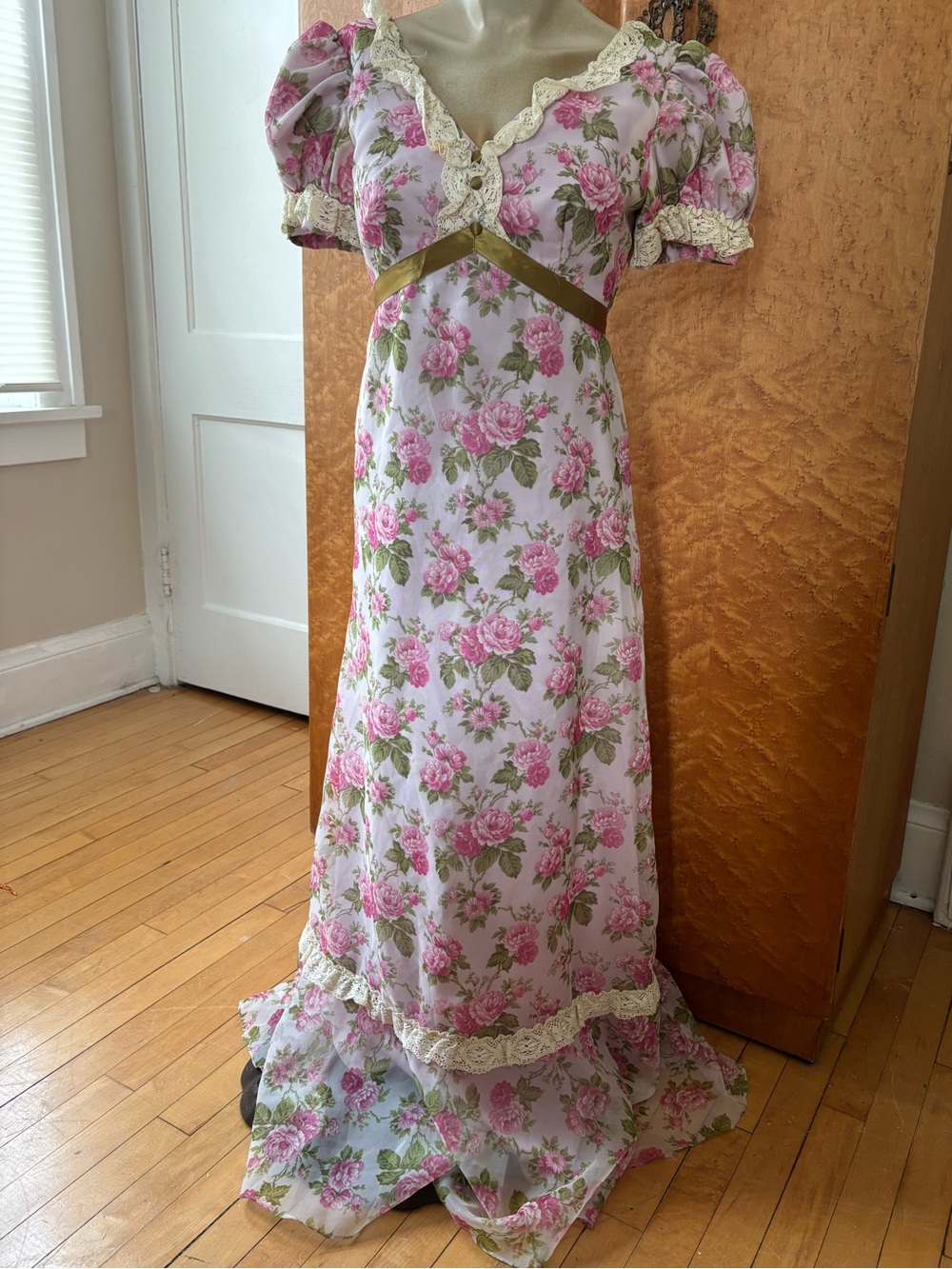 1970s Vintage Floral Romantic Gown
